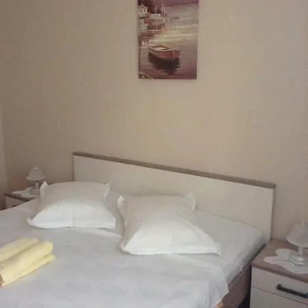 Apartment Biserka